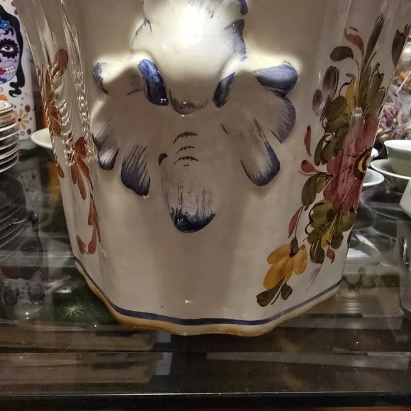 Jay Wilfred Floral Ceramic Planter Signed - Picture 2 of 5